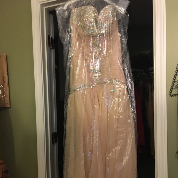 Champagne/Gold/Cream Mermaid Prom/Formal Dress - Picture 6 of 7